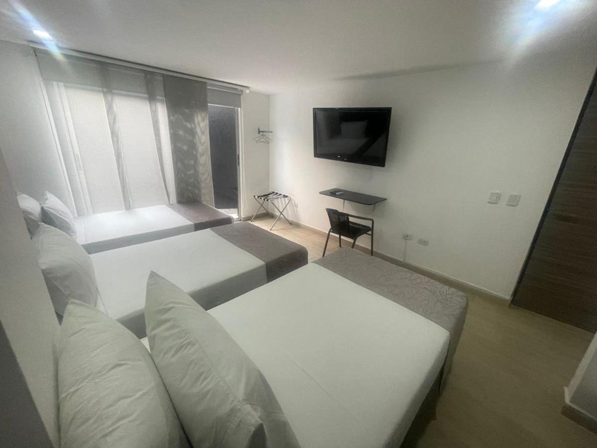 Element Hotel Medellin Bagian luar foto