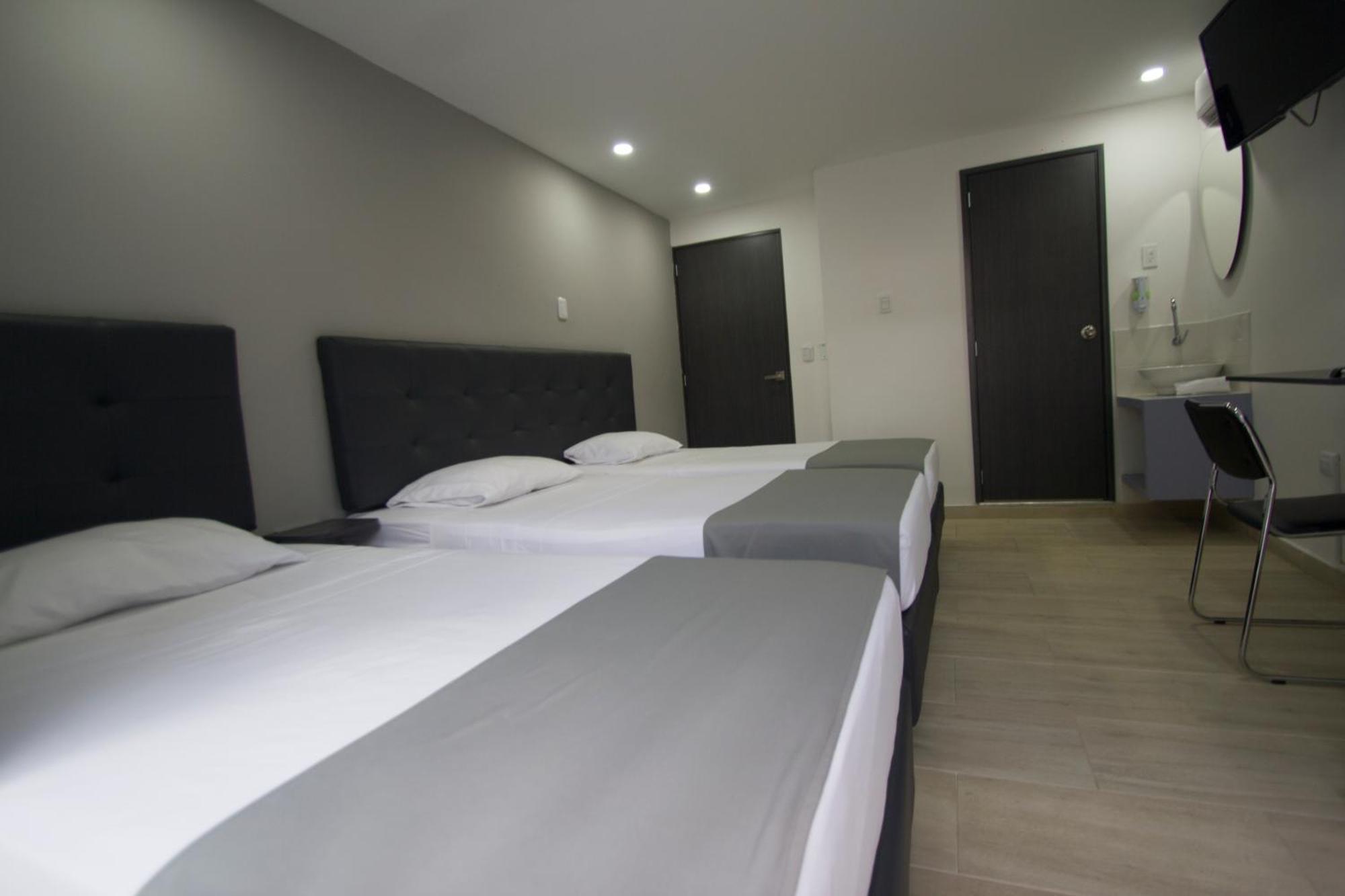 Element Hotel Medellin Bagian luar foto