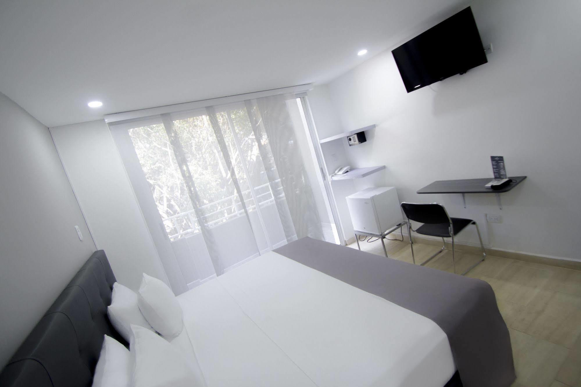 Element Hotel Medellin Bagian luar foto