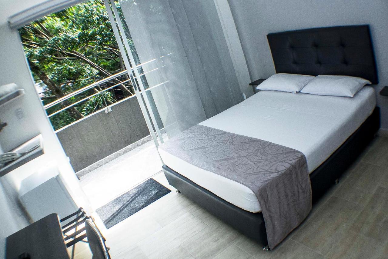 Element Hotel Medellin Bagian luar foto